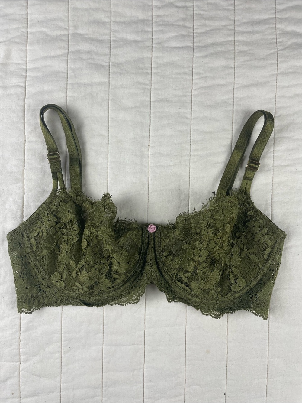 Victoria’s Secret Push Up Without Padding Olive Green Lace Underwire Bra 32DD